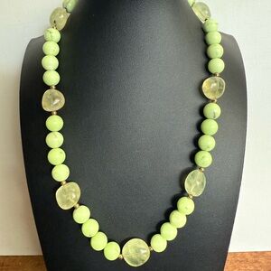 Elegant Green Beaded Necklace with Gold accent Beads
